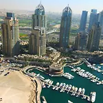 Hometown Holiday Homes - Cayan Tower