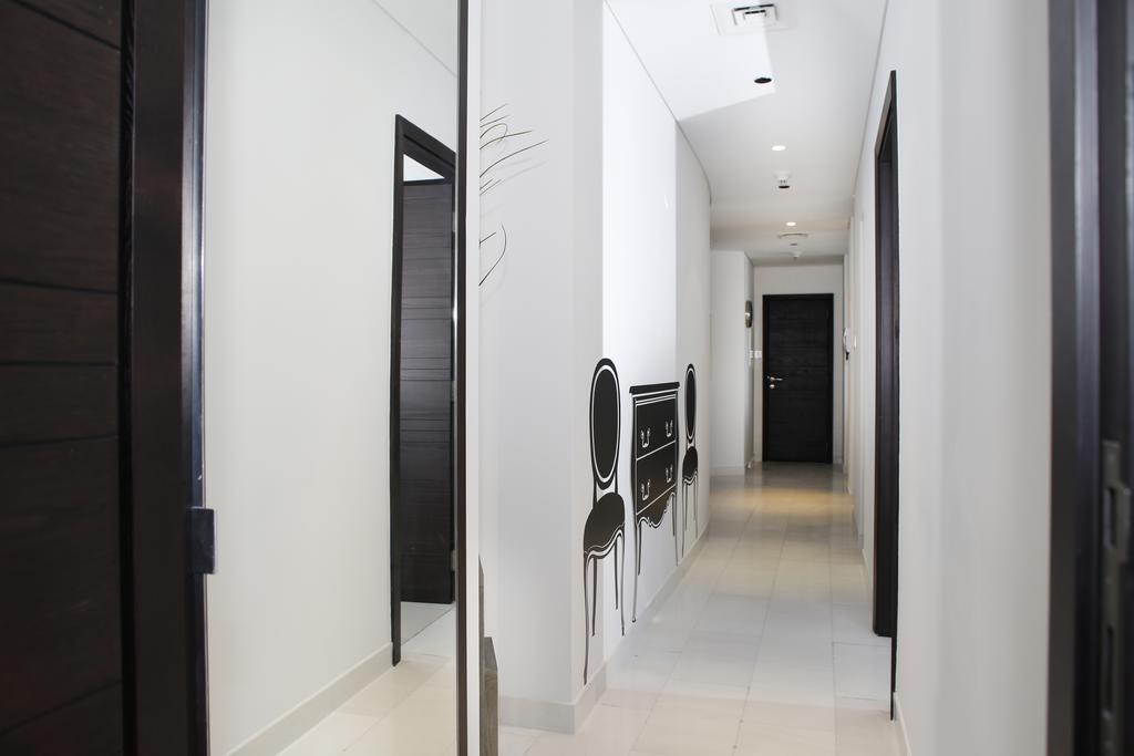 Apartment Hometown Holiday Homes - Cayan Tower Dubai