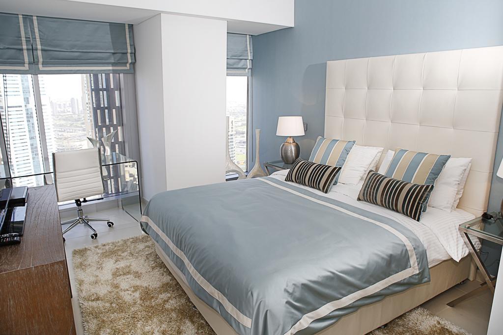 Hometown Holiday Homes - Cayan Tower Apartment *
