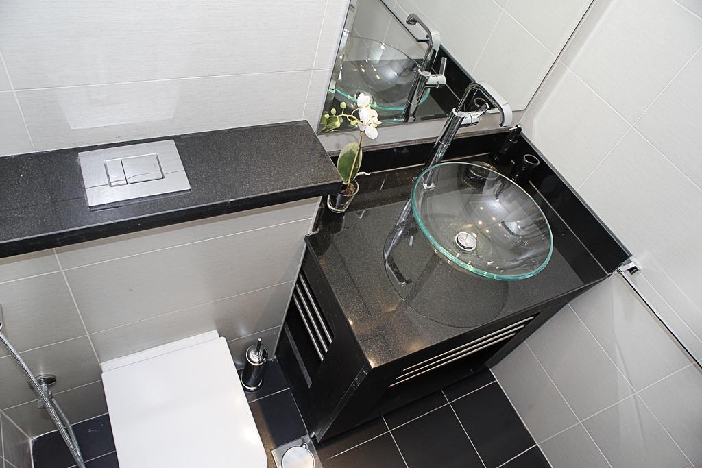 Hometown Holiday Homes - Cayan Tower * Dubai