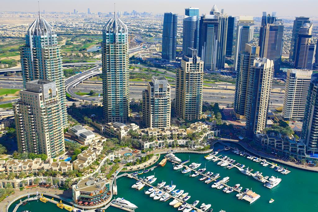 Hometown Holiday Homes - Cayan Tower