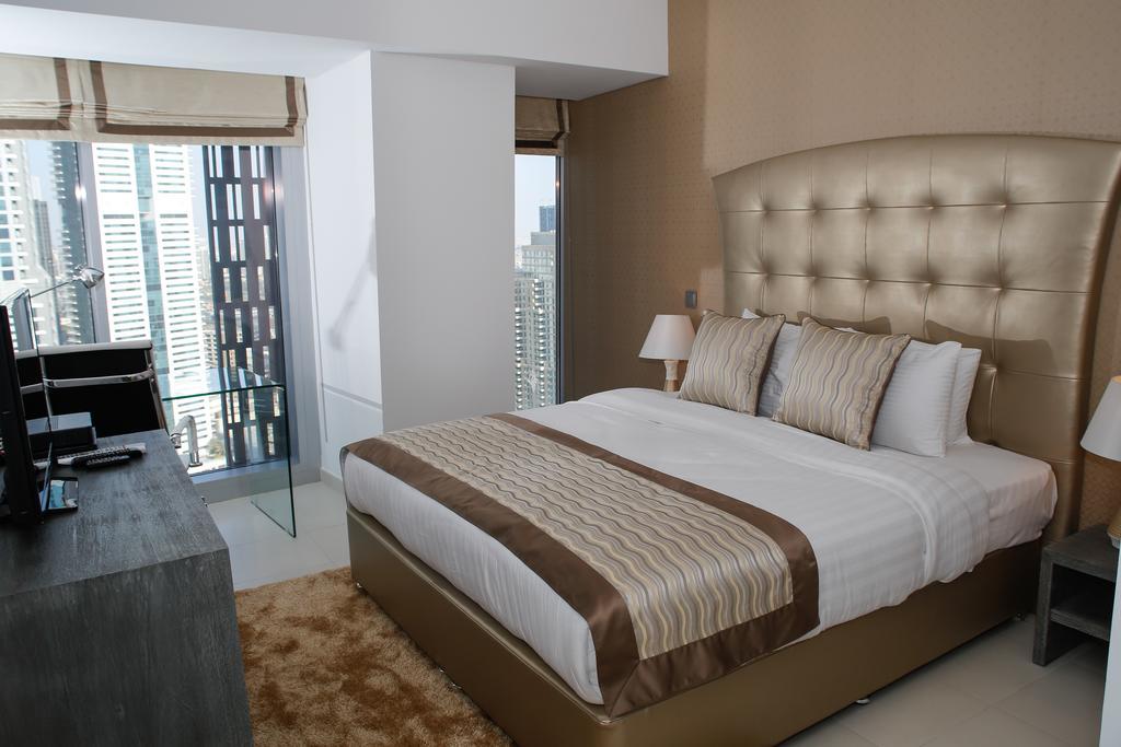 Hometown Holiday Homes - Cayan Tower Dubai