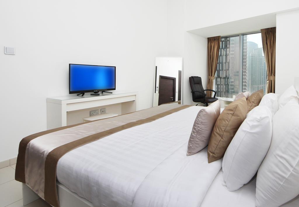 Hometown Holiday Homes - Cayan Tower Apartment *